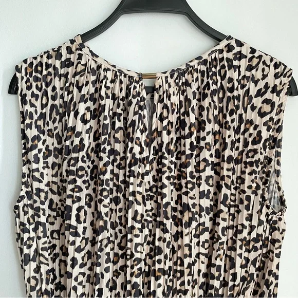 H&M Leopard Print Sleeveless Dress - Picture 5 of 10